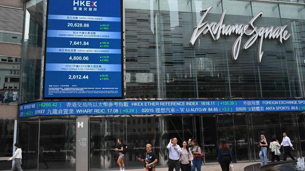 Hong Kong Gains Investor Trust Amid Global Tensions