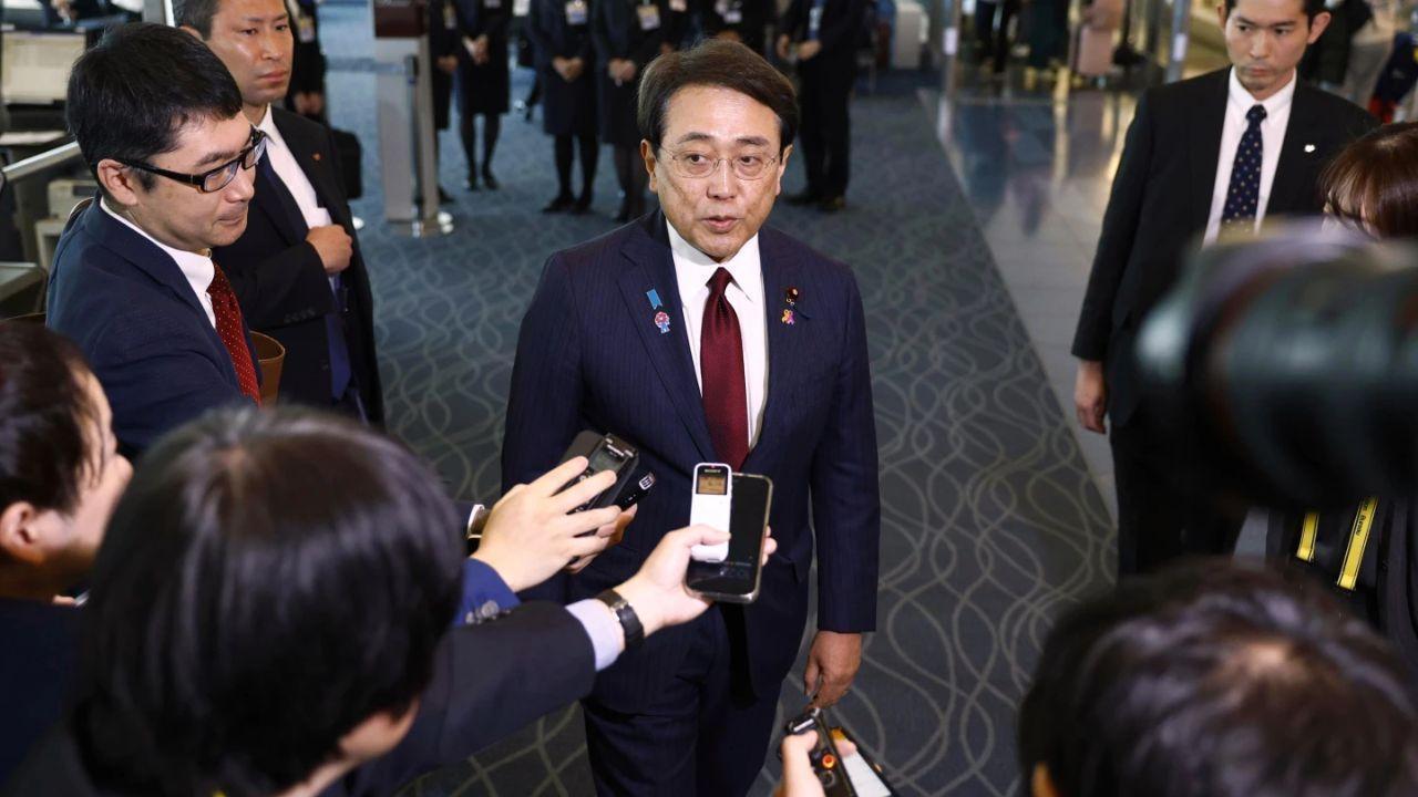 Japan and US discuss timing for trade talks amid tariff deadline