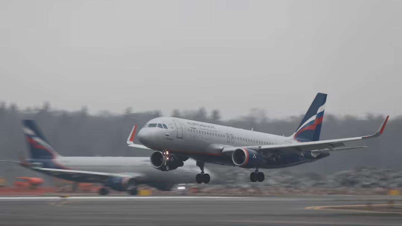 Russia’s Aeroflot Cancels Dozens Of Flights After Pro-Ukrainian Hackers Launch Cyberattack