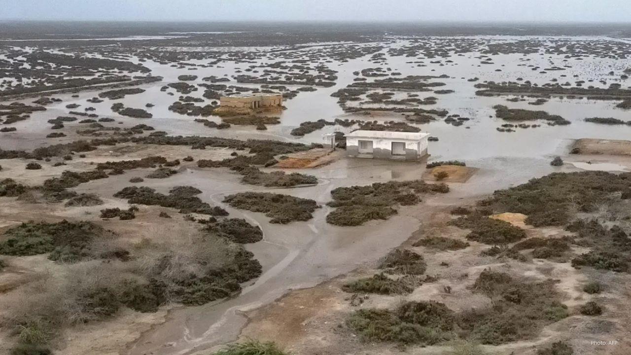 Indus Delta Villages Vanish as Seawater Swallows Land