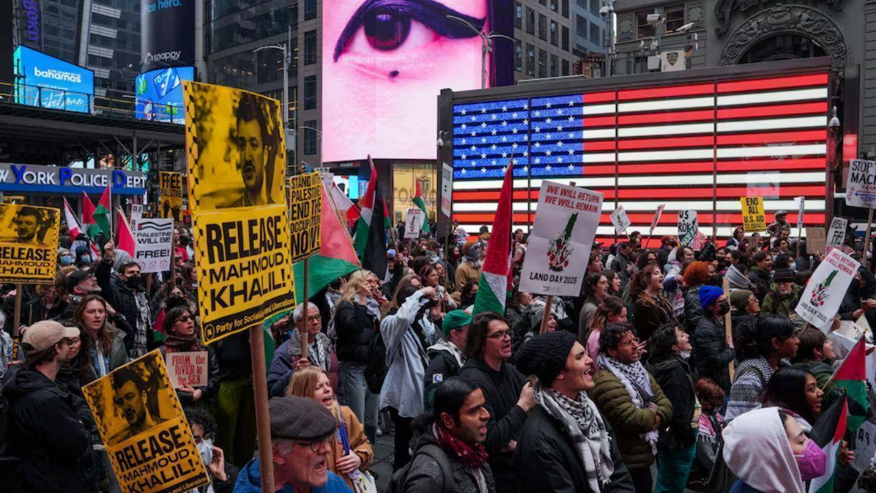 US expands immigration vetting to track anti-American views