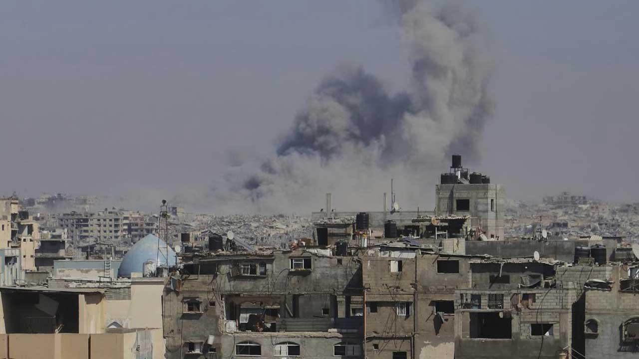 Israel Expands Gaza Offensive Thousands Face Crisis and Danger