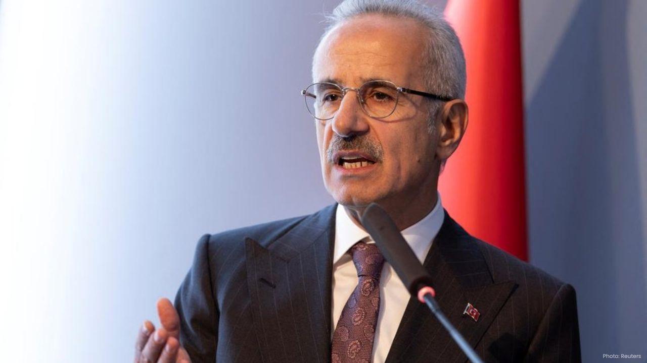 Turkey Transport Minister Fined for Speeding 225kmh on Highway