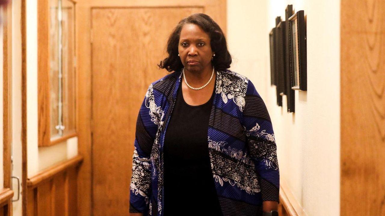 Trump Fires Fed Governor Lisa Cook Over Mortgage Allegations