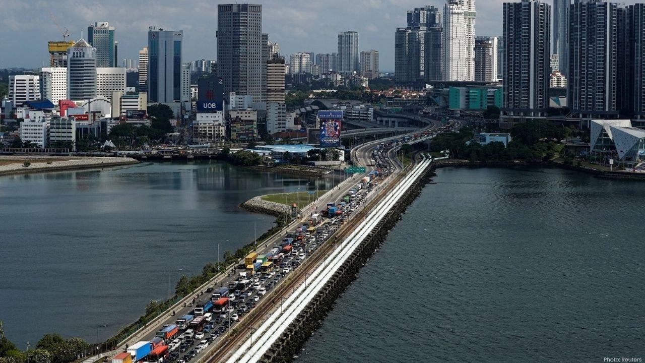 Traffic Accidents Rise in Singapore Elderly and Riders Most Affected