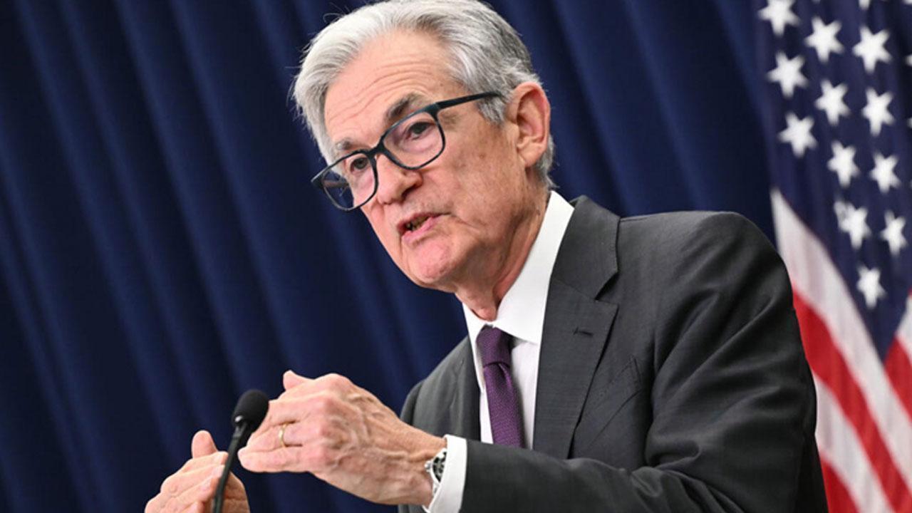 Global Stocks Fall as US Inflation Rises, Slowing Rate Cuts