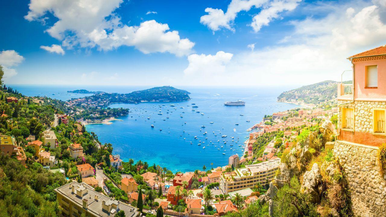 How to Travel France on a Budget Without Missing a Thing