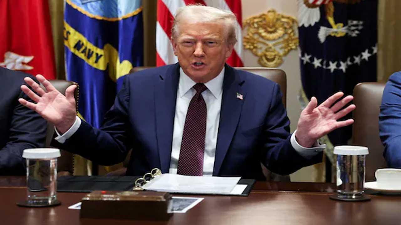 Trump Slams India Trade Deal as Modi Meets Xi at SCO Summit in China
