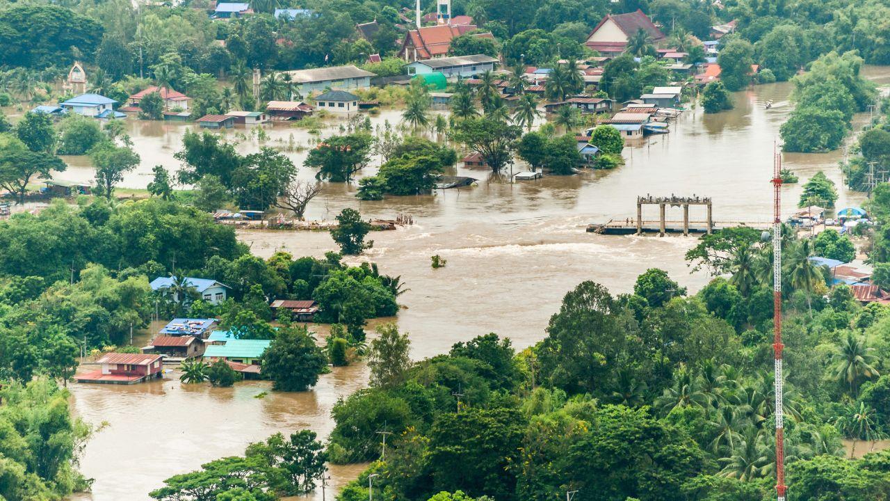 Stay Safe During Floods: Essential Tips for You and Family