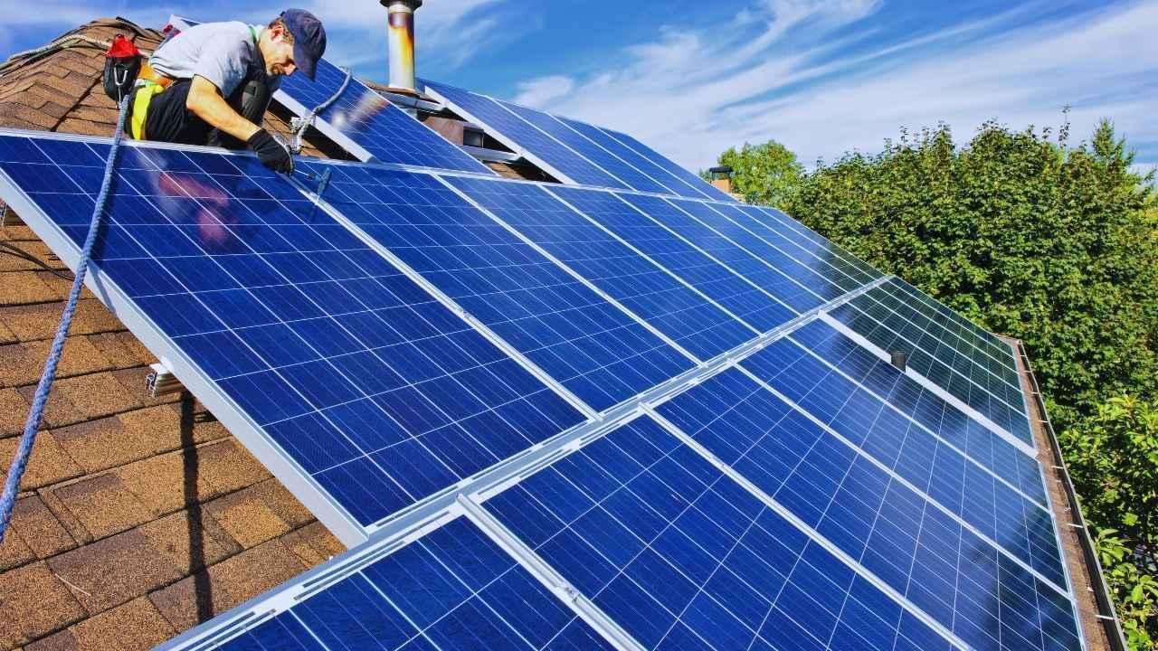 India’s Green Revolution: Solar Energy, Electric Vehicles, and the Rise of Zero-Waste Living