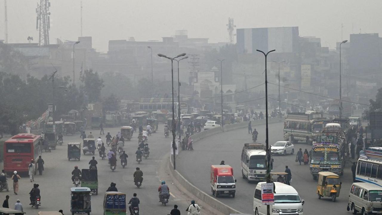 Lahore Climbs Global Pollution Rankings Amid Alarming Smog Crisis