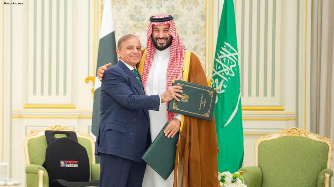 Saudi Arabia and Pakistan Sign Historic Defence Agreement
