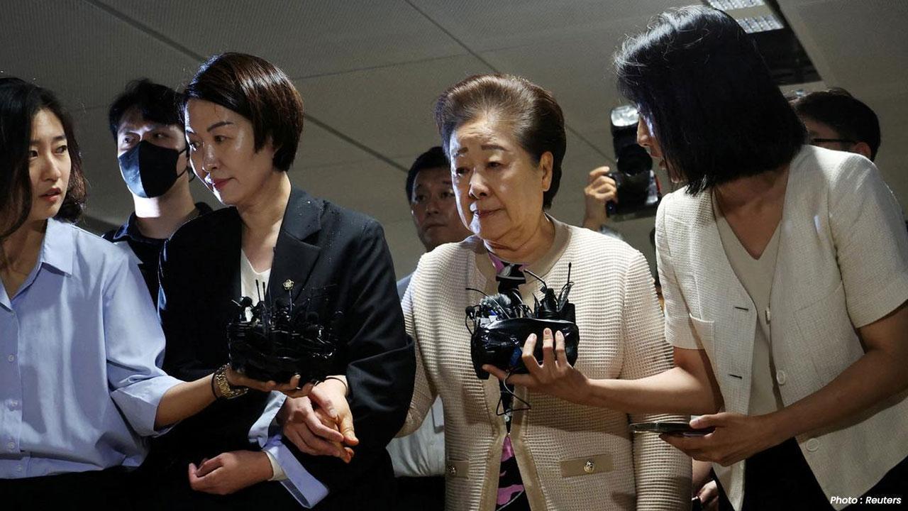 South Korean Prosecutors Seek Arrest of Unification Church Leader