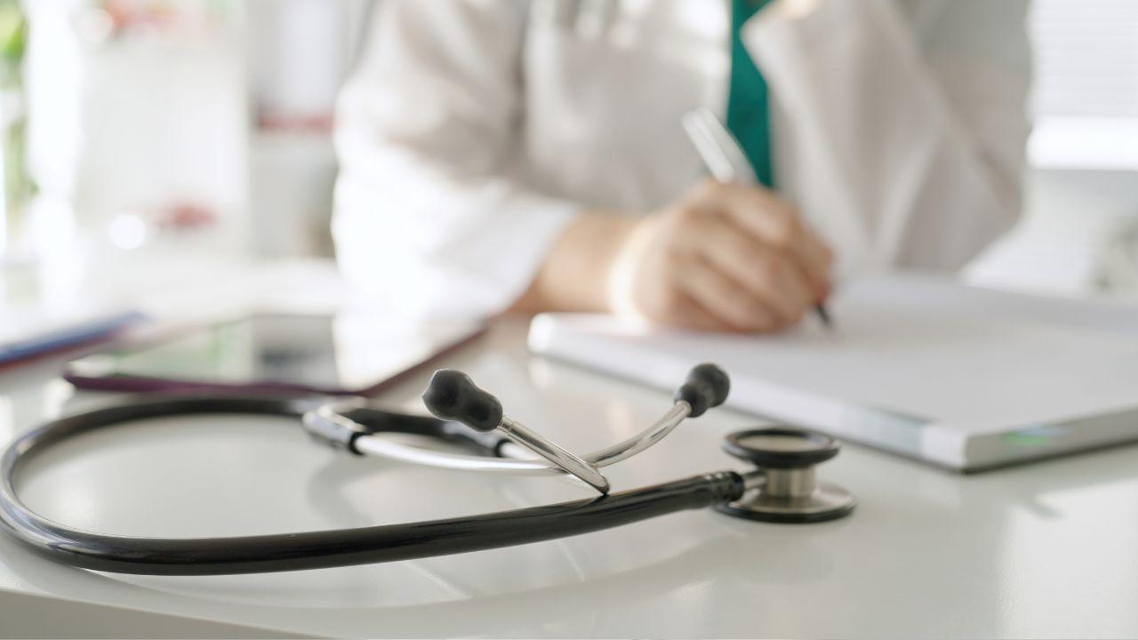 H-1B Visa $100,000 Fee Announced With Possible Exemption for Doctors