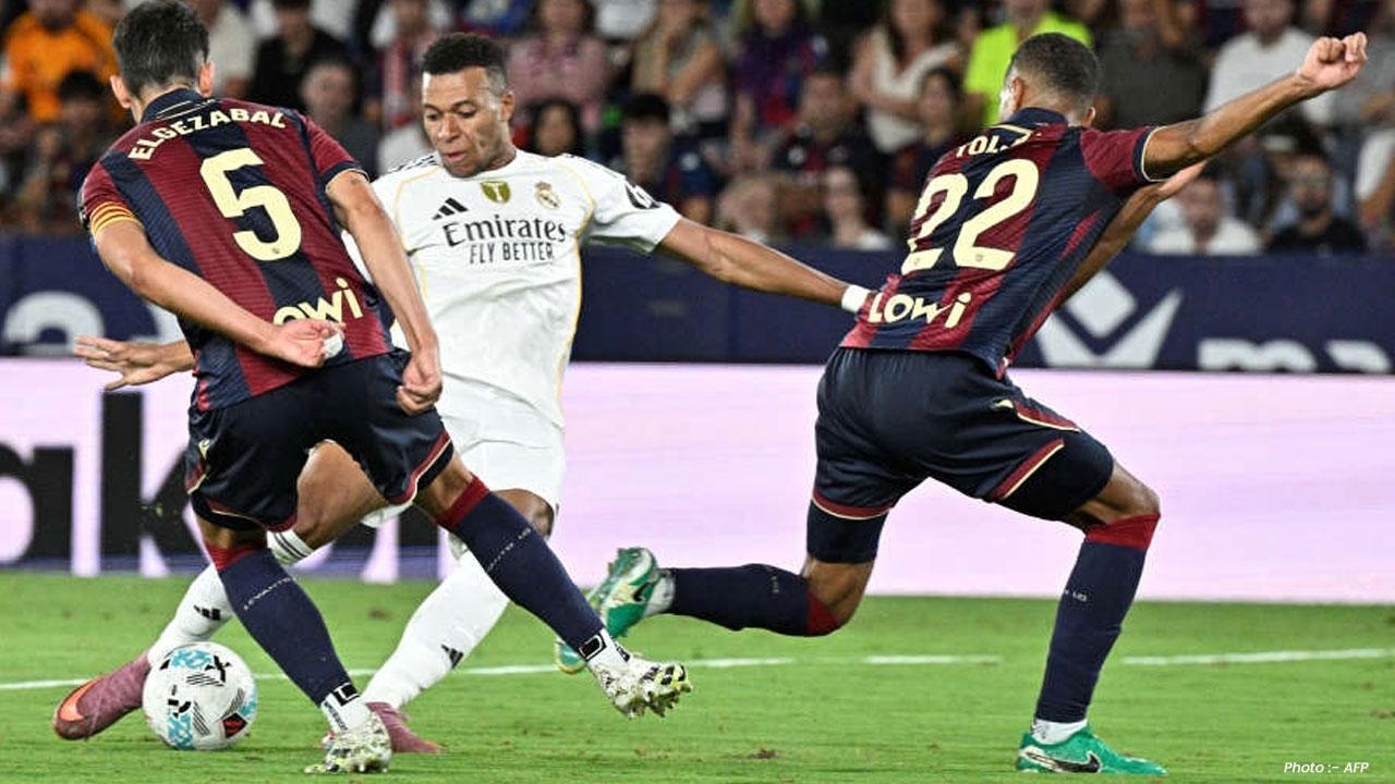 Real Madrid Beats Levante 4-1 With Vinicius Jr and Mbappe Shining