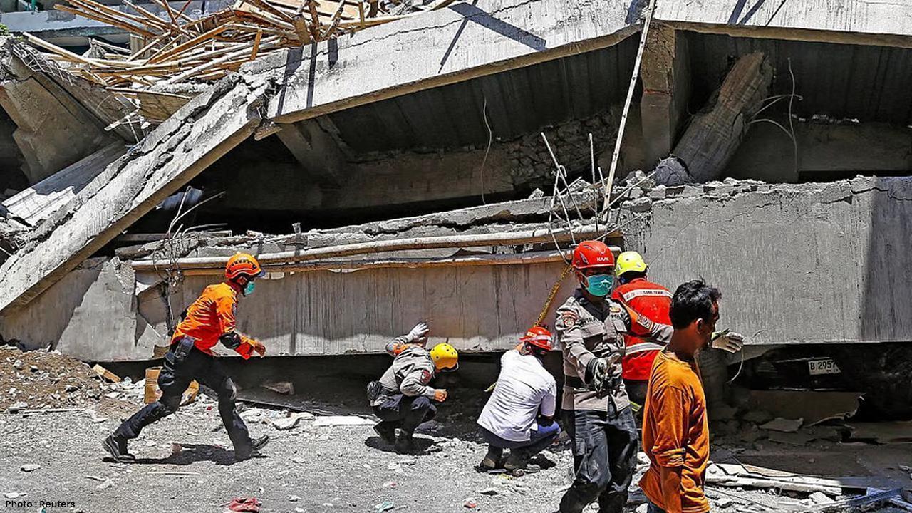 Indonesia School Collapse Death Toll Rises to 63