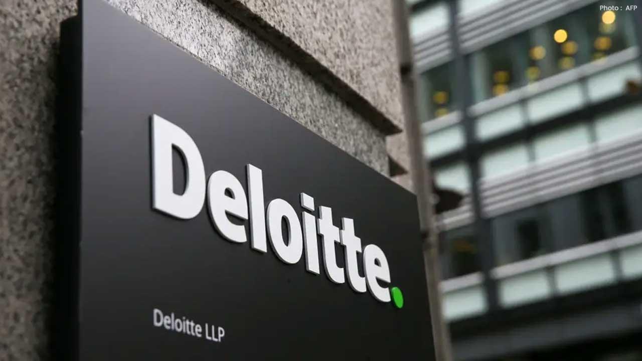 Deloitte Refund AI Report Errors for Australian Government Project
