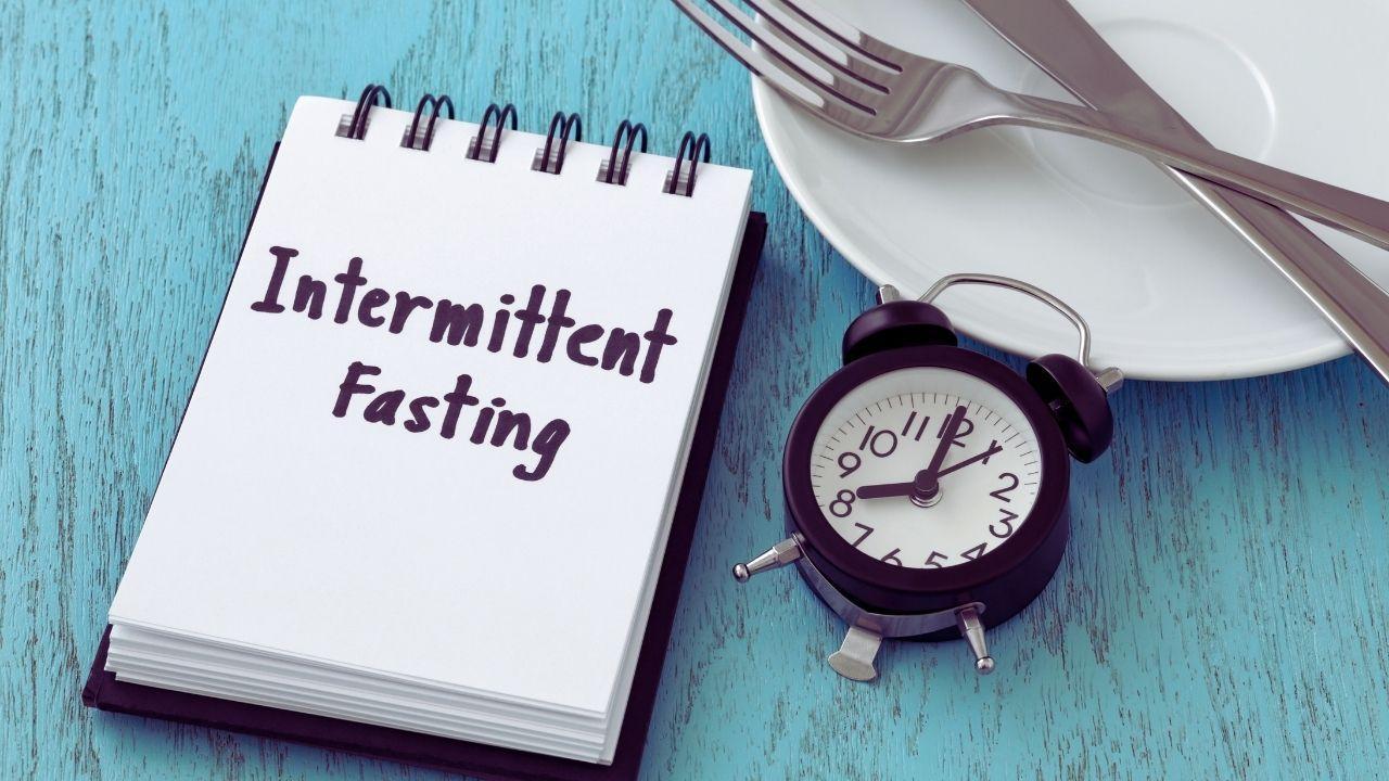 The Science of Intermittent Fasting: Benefits and Risks