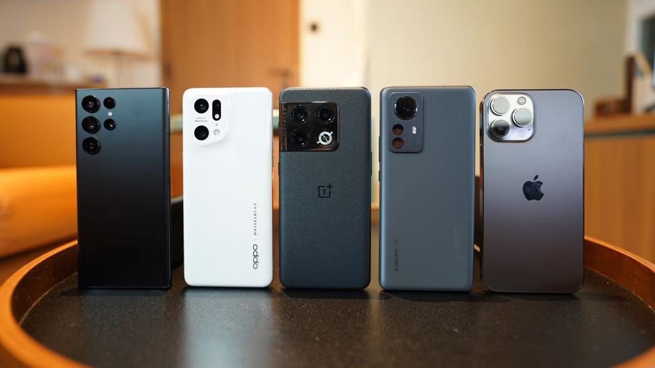 Phone Wars 2025: The Ultimate Battle of Flagships – AI Power and Battery Brilliance Redefine Smartphones