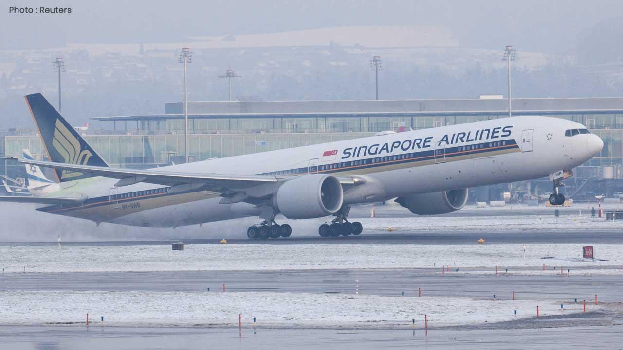 Singapore Airlines Retires Last 737-800, Farewell Flight Seat Singapore Airlines Retires Last 737-800, Farewell Flight Seat