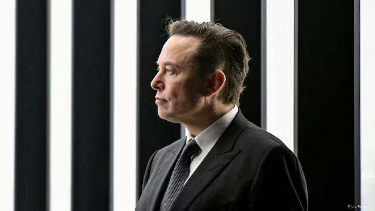 Elon Musk Foresees AI Usurping Jobs, Heralding New Freedom