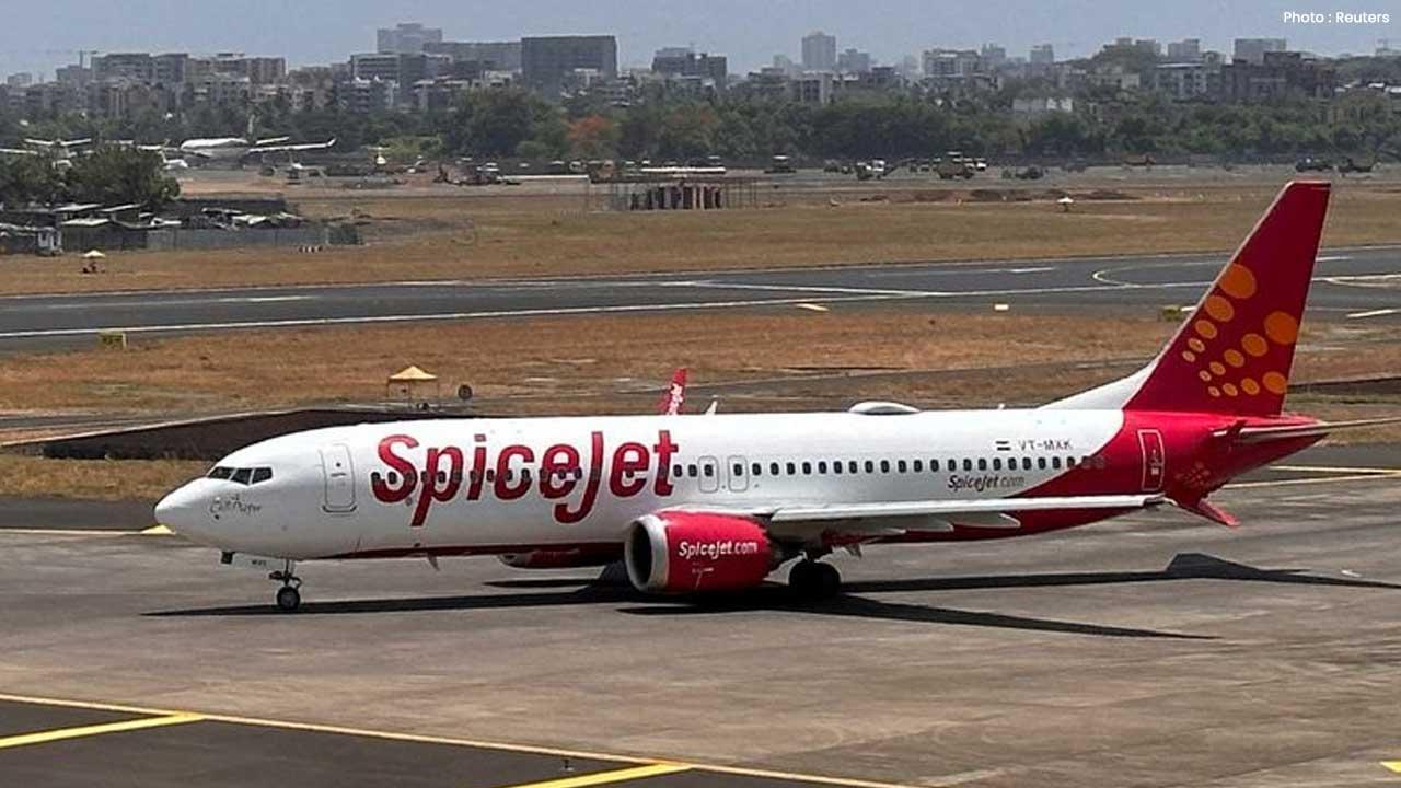 SpiceJet Delhi-Patna Flight Returns Mid-Air Due to Technical Issue SpiceJet Delhi-Patna Flight Returns Mid-Air Due to Technical Issue