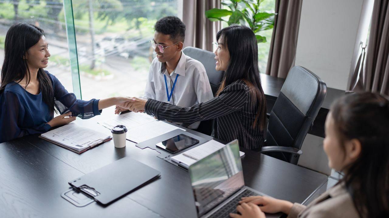 10 Lucrative U.S. Careers You Can Pursue Without a Master’s Degree