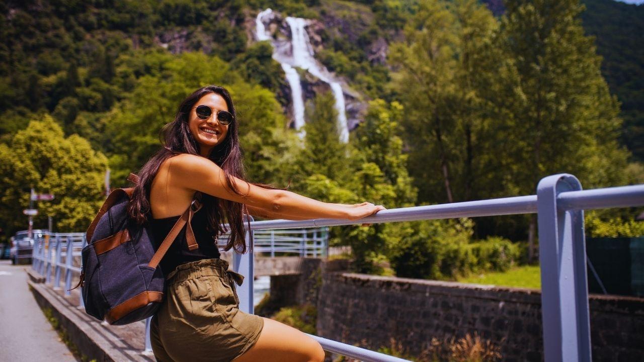 Empowering Solo Female Travelers: Key Safety Tips for 2025