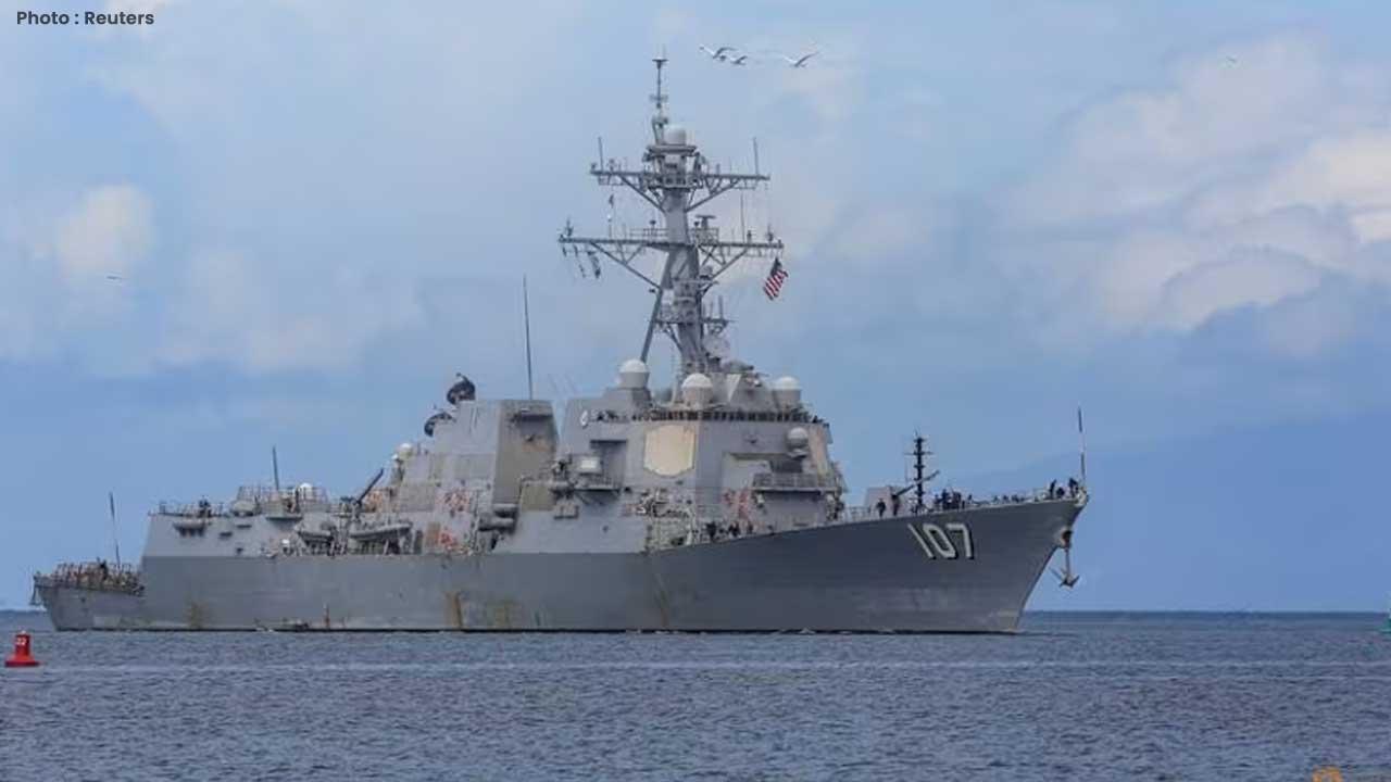 Venezuela Says CIA Plot Foiled as US Bombers Fly Near Caribbean