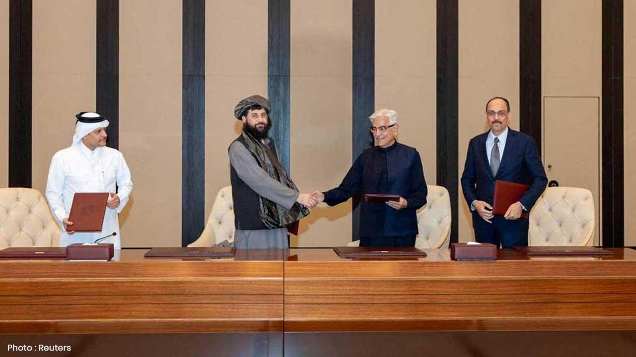 Pakistan, Afghanistan Extend Ceasefire After Deadly Clashes