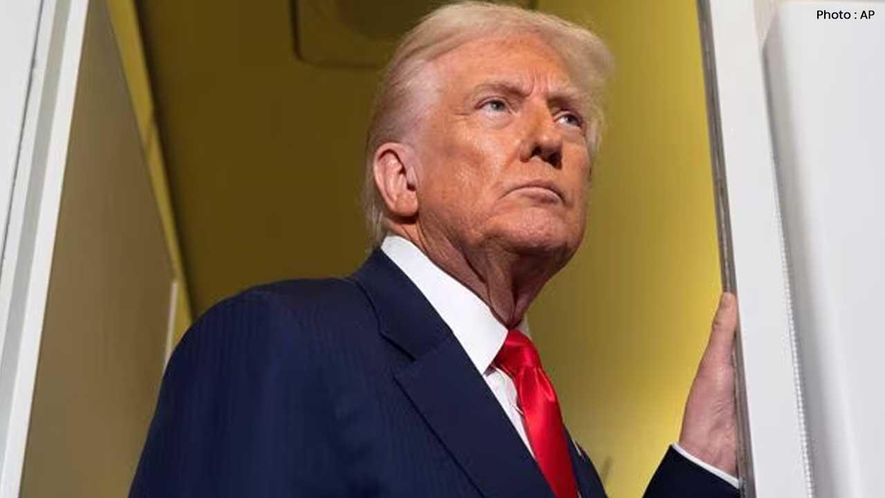 Trump Unveils Luxurious Renovation of White House Lincoln Bathroom