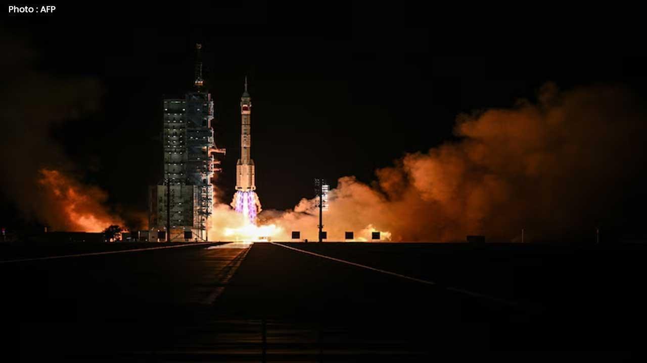 China Sends Youngest Astronaut and 4 Lab Mice to Space