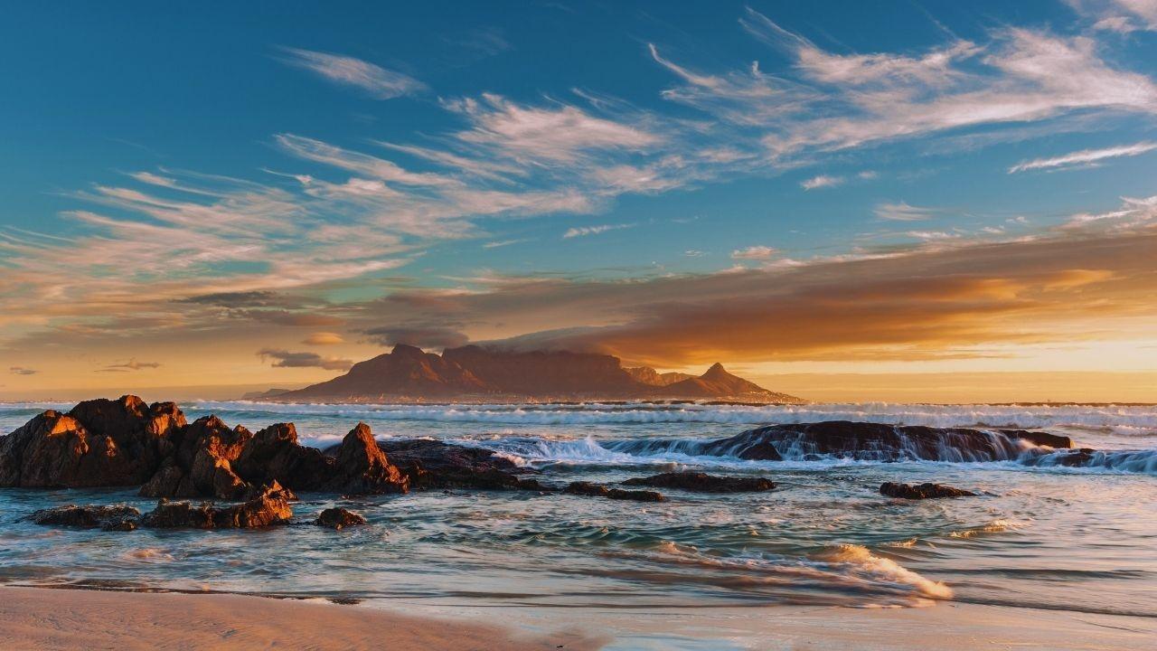 Quiet Corners: Lakes, Peaks and Beaches Beyond the Tourist Trail