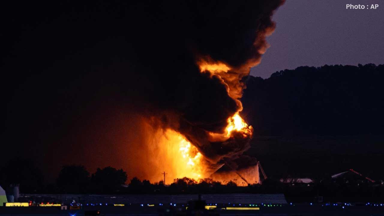 UPS MD-11 Crashes After Takeoff in Louisville; Seven Dead, 11 Injured