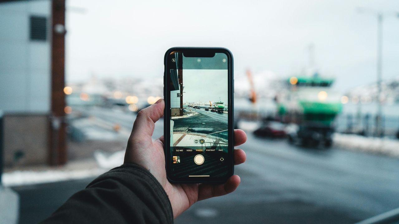 5 Essential Checks Before Buying a Smartphone Under ₹50,000