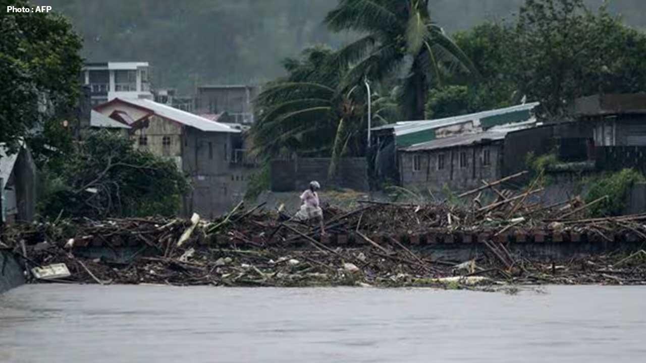 Super Typhoon Fung-Wong Devastates the Philippines, Over 1 Million Displaced
