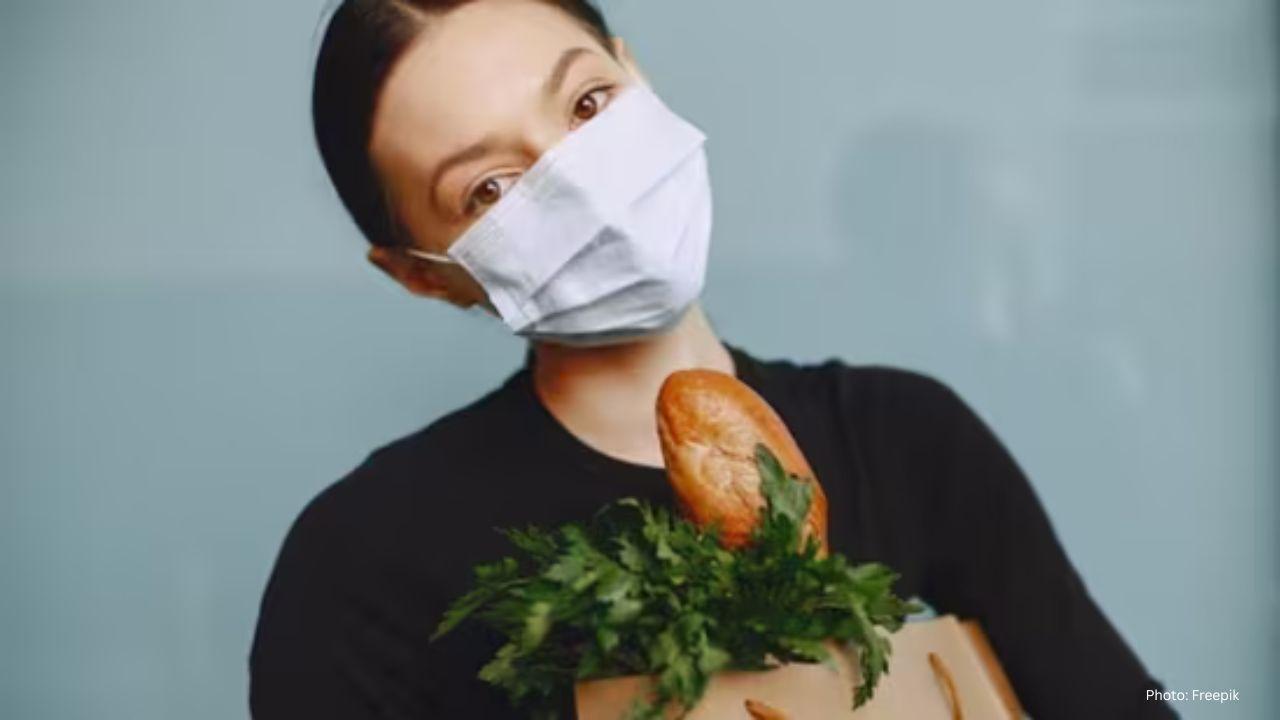 Nutritionist Offers Essential Food Strategies for Battling Pollution in Delhi-NCR