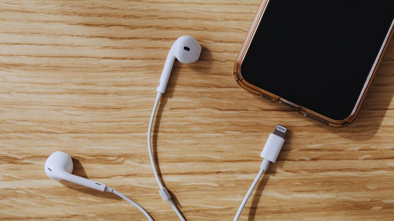 The Rise of AI Translation Headphones: Is Seamless Multilingual Communication Here?