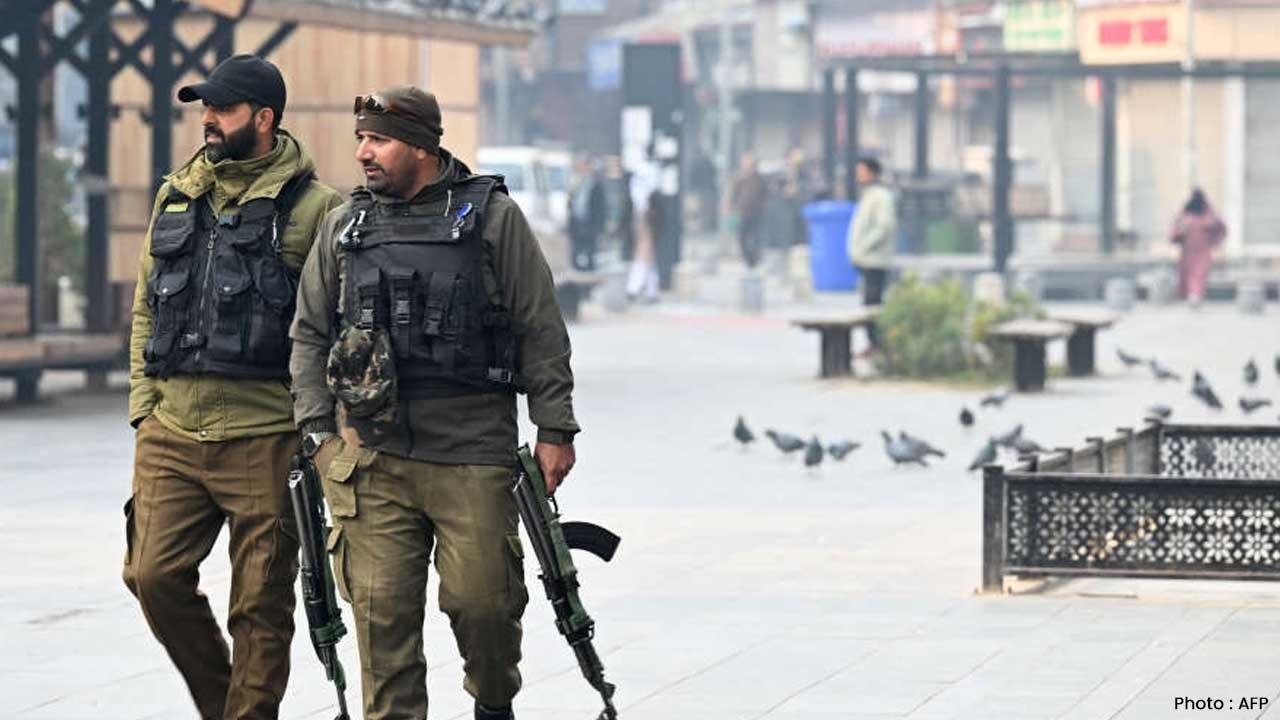 Delhi Blast Investigation Ties to Kashmir Arrests; Anti-Terror Efforts Escalate