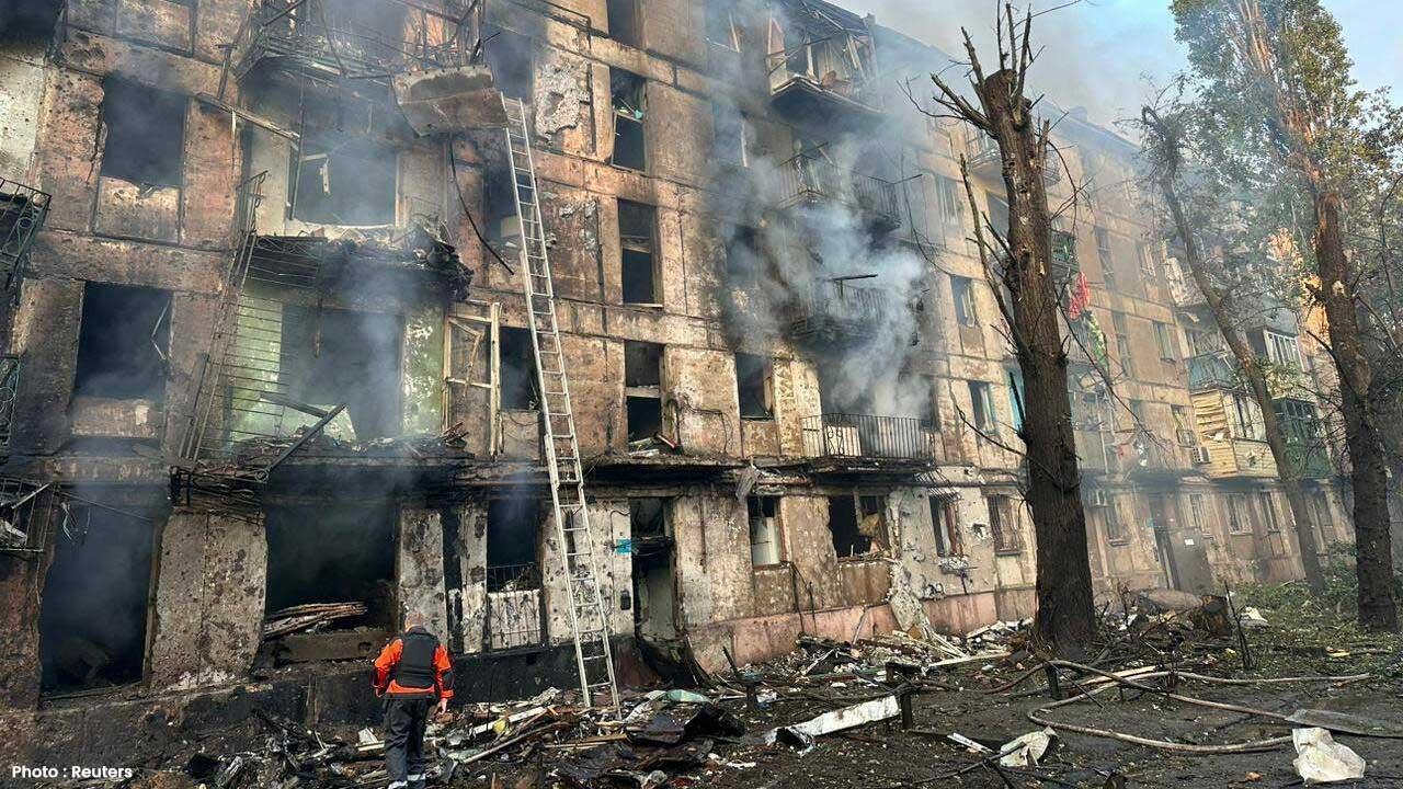 Intense Russian Drone and Missile Assault on Kyiv Leaves 11 Hurt