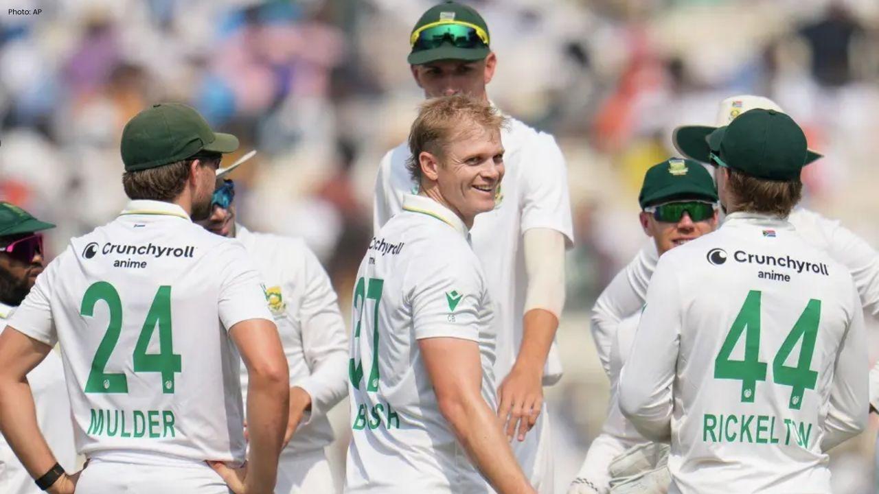 South Africa Claims Early Wickets as India Struggles on Day Two