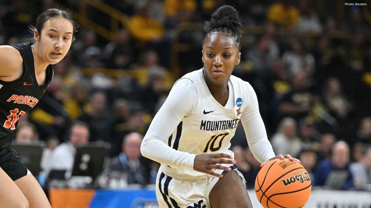 West Virginia Pulls Off Stunning 57-49 Victory Over Duke With Just Five Players