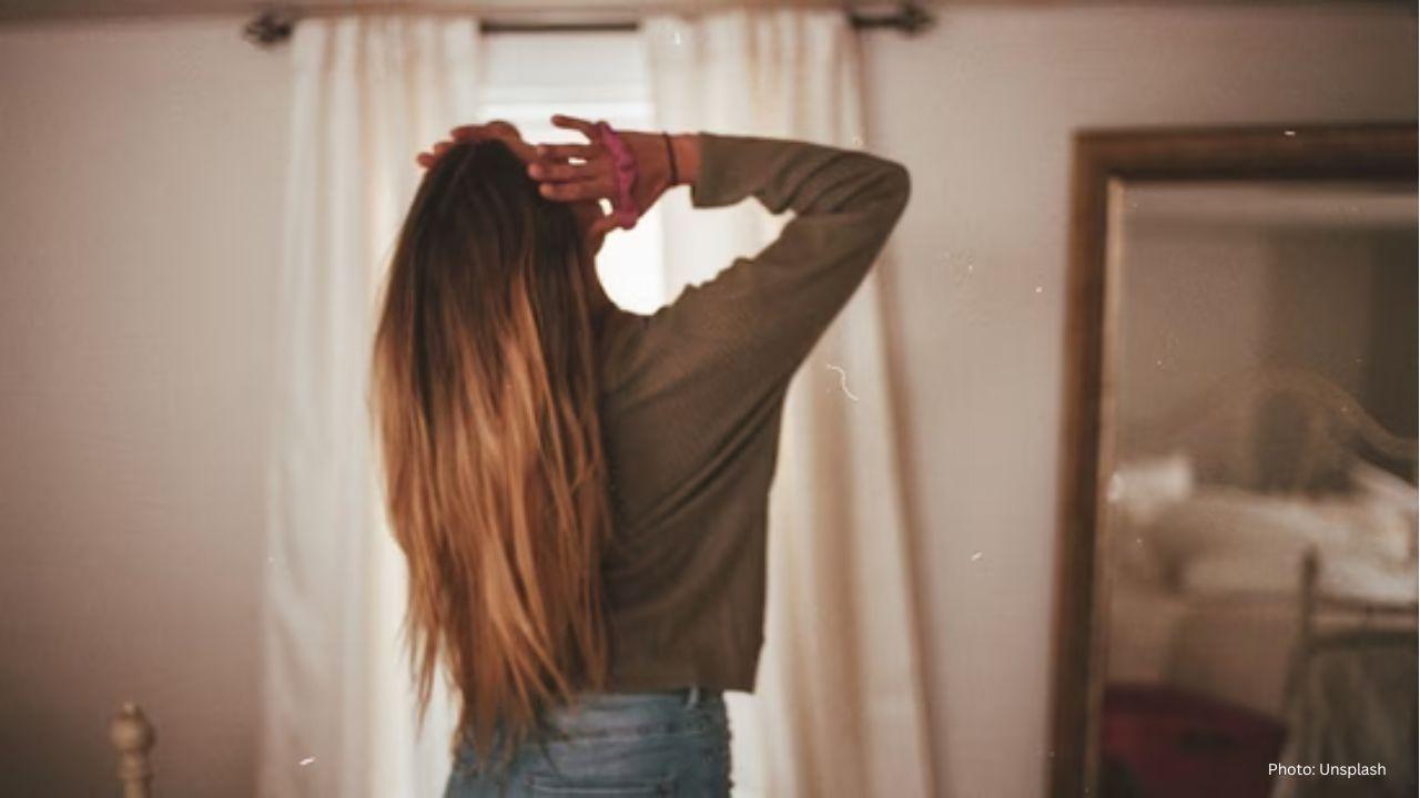 Expert Insights on Reversible Hair Loss in Women from Dwarka Doctor