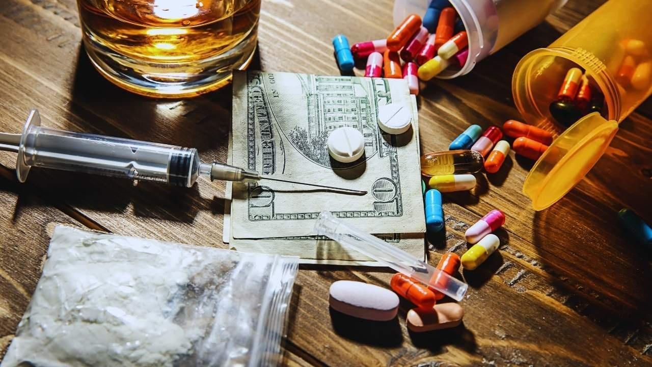 The Essential Guide to GLP-1 Drugs: What You Need to Know in 2025