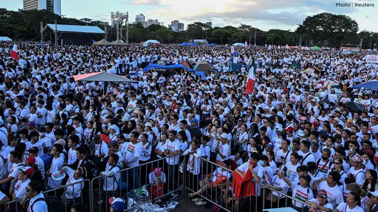 Massive Anti-Corruption Rally in the Philippines Attracts Over 200,000 Participants