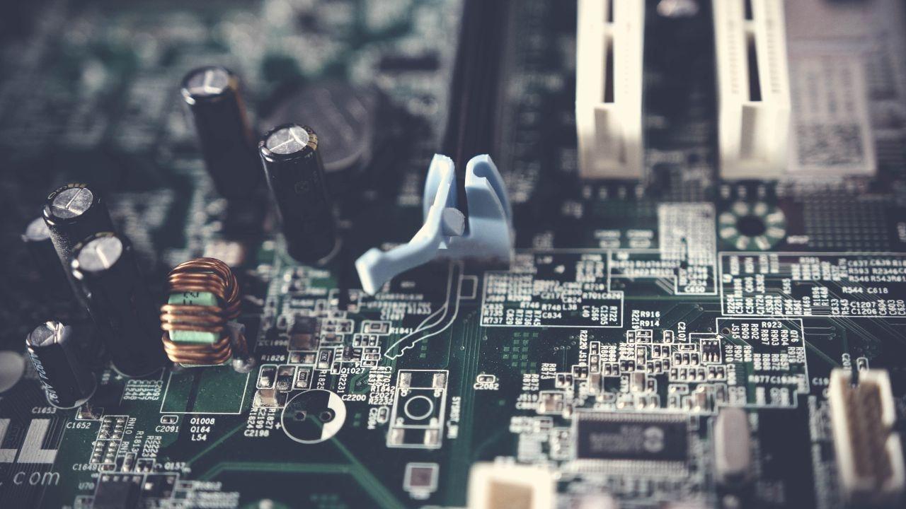 India Clears 17 New Electronics Component Plants Under ECMS