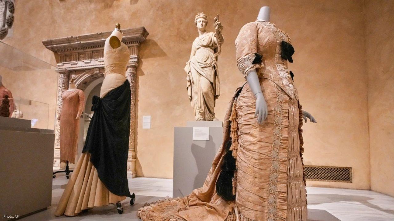 Metropolitan Museum’s ‘Costume Art’ Exhibition Merges Fashion with Artistry
