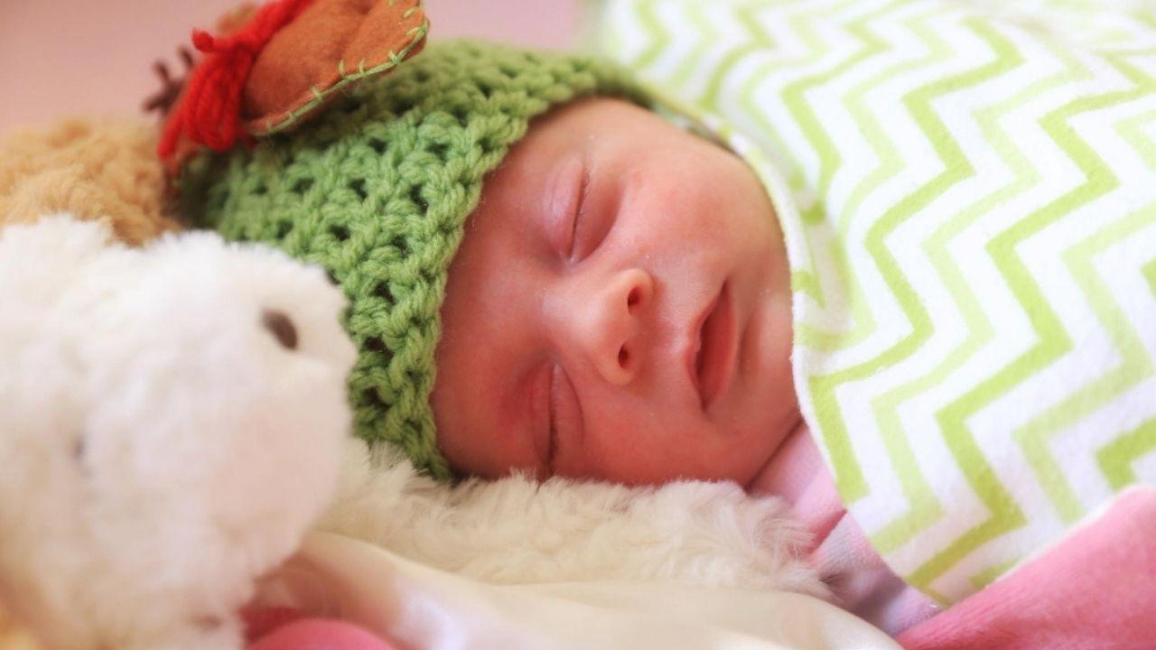 Essential Winter Tips for Keeping Your Newborn Cozy and Safe