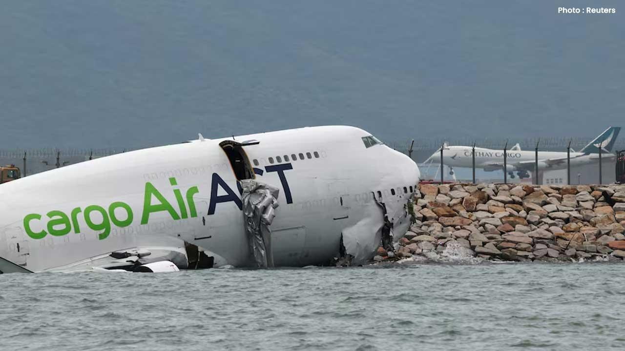 Engine Issues Lead to Fatal Cargo Plane Incident in Hong Kong