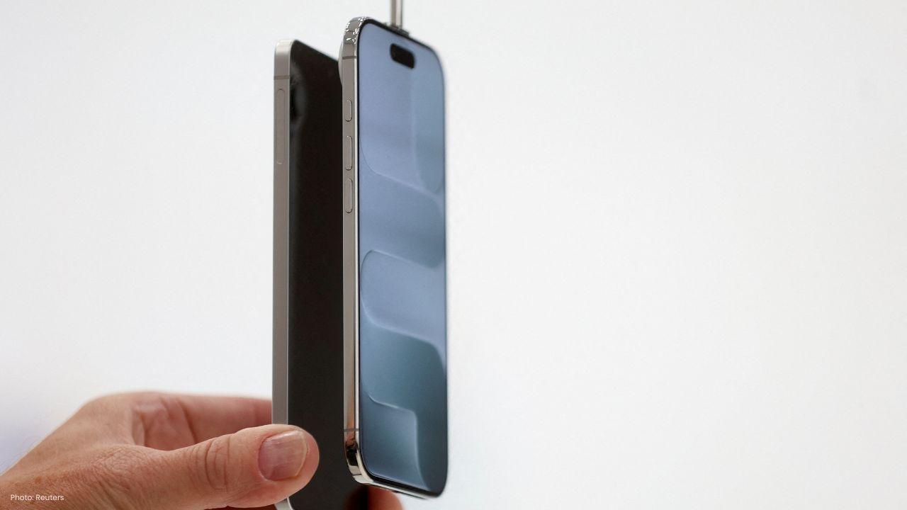 Abidur Chowdhury Exits Apple to Embrace AI Startup Opportunities